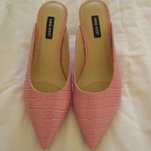 Nine West 7.5 M Pink "Alligator" Kitten Heel Mules - Never Worn